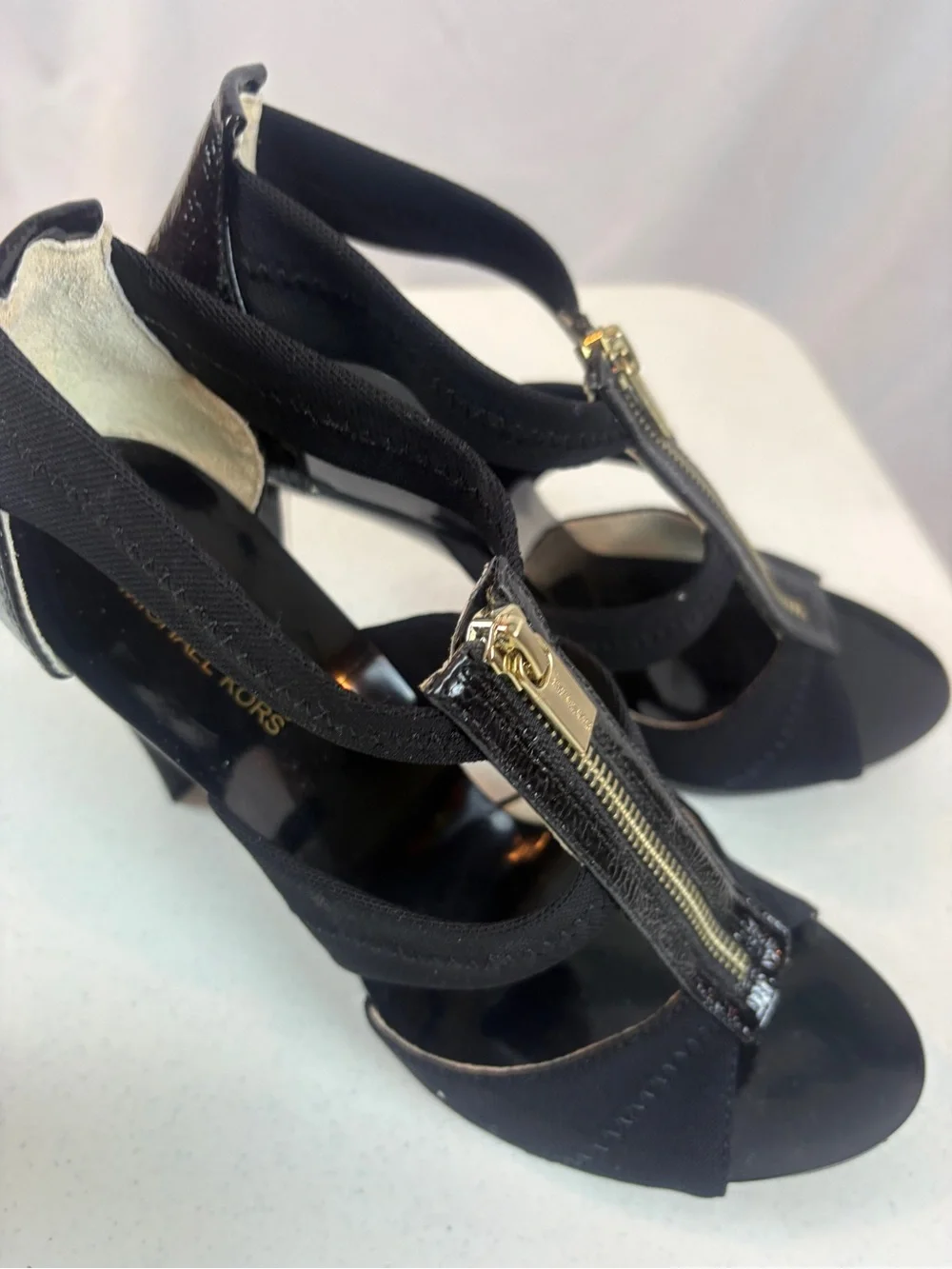 Michael Kors Berkley T Strap Black‎ High Heel Sandals Size 9 4 Inch Heel